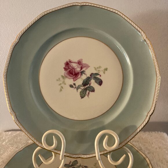 Royal Tettau "Melrose" 10-1/2" Dinner Plates Set of (4) - Picture 2 of 4